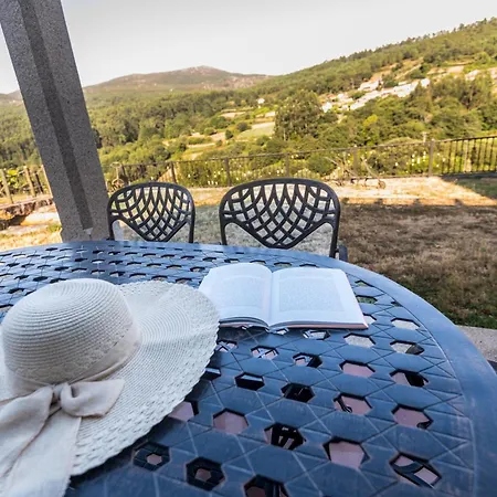 Εξοχικό σπίτι A Avoa Maria Campo Lameiro